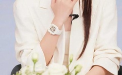 真实破外女摘花流血了